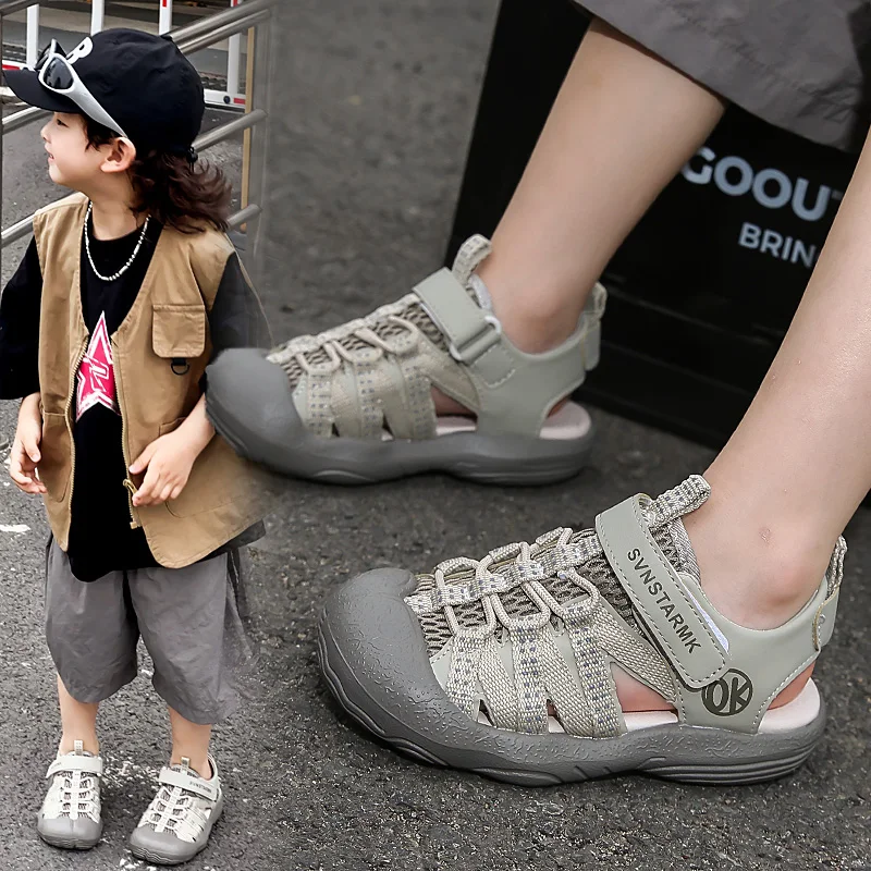 

Boys' Sandals 2025 Summer New Children's Sports Shoes with Anti Kick Cap and Hollow Out Beach Shoes for Casual Running