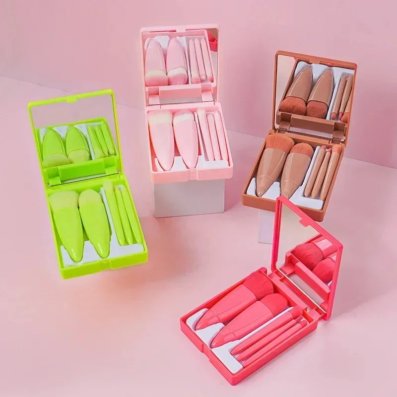 Juego de pinceles de maquillaje con estuche de espejo rosa, Mini brocha de viaje portátil para polvo suelto, colorete, sombra de ojos, herramientas de belleza para ojos, 5 piezas