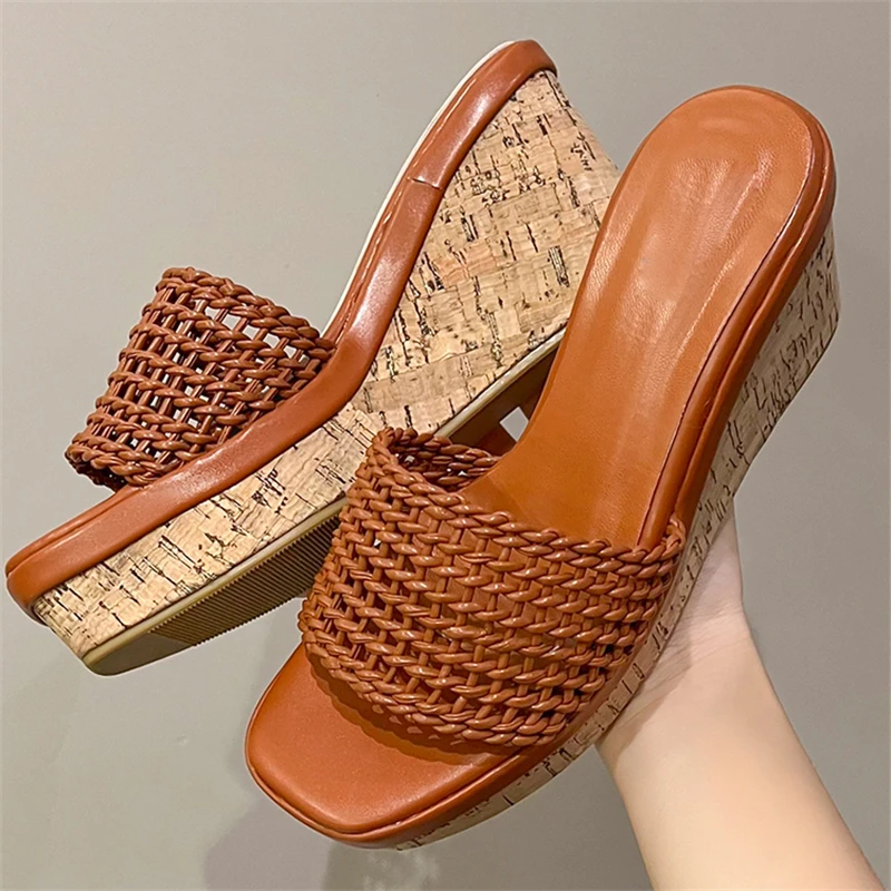 

Eilyken Street Design Hollow Out Breathable Platform Wedges Woman Slippers Designer Wood Grain High Heels Shoes
