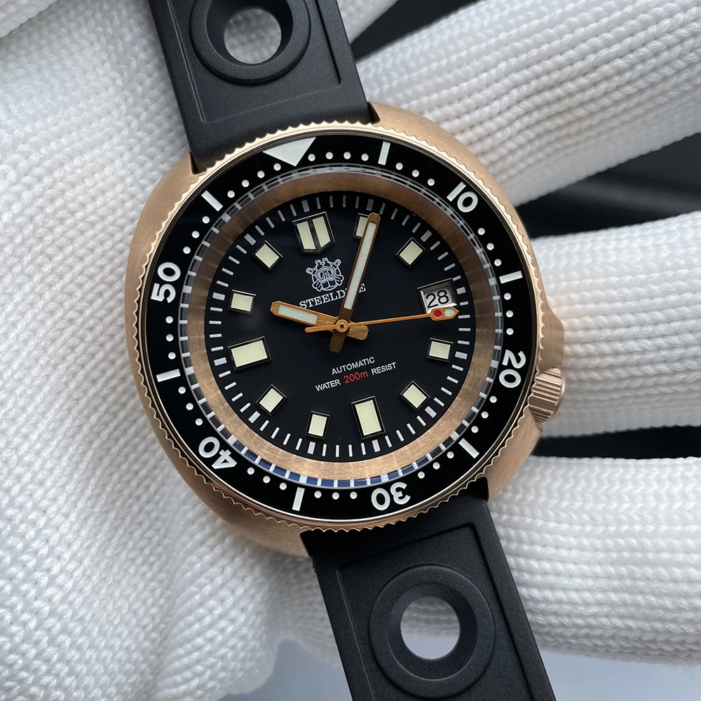 

STEELDIVE Men Bronze Dive Watch 200M Water Resistant Ceramic Bronze Bezel Automatic Movement Wristwatch
