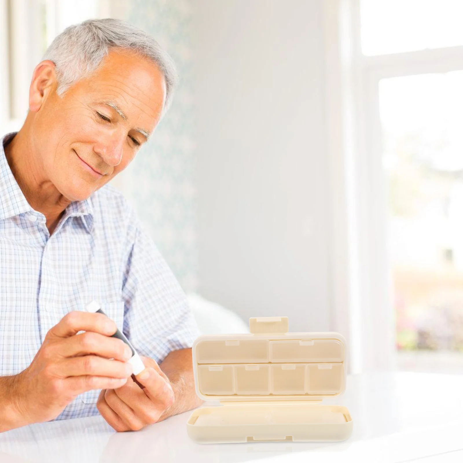 

Portable Pill Box Organizer Small Leakproof Medicine Case Travel Daily Vitamin Holder Compact Container For Elderly