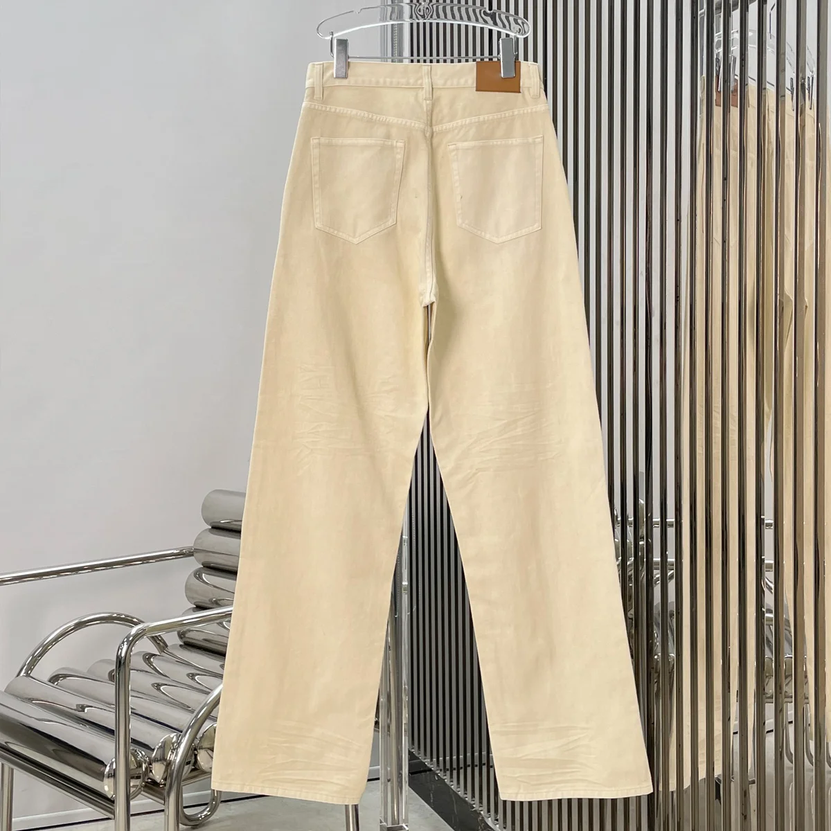 2026 High Quality Women Beige Straight Leg Jeans Casual Daily Commute Outfit lyt127426