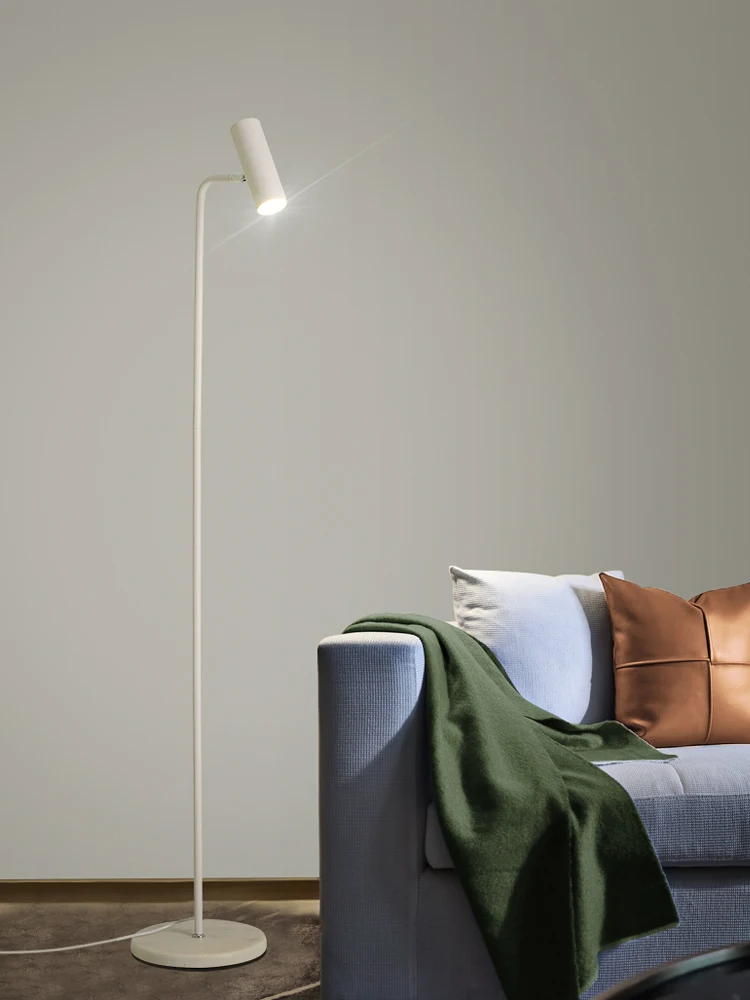 Lámparas de Pie LED en Oferta para Sala de Estar, Lámpara de Pie Moderna con Pantalla Metálica, Nueva Lámpara de Esquina Alta para Dormitorio o Sofá
