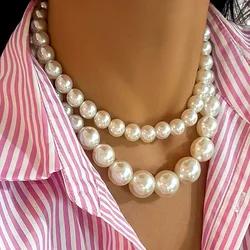 Fashion Multilayer White Imitation-Pearl Choker with Metal Slice Fixation Wide Bib Necklace Jewelry for Charm Women