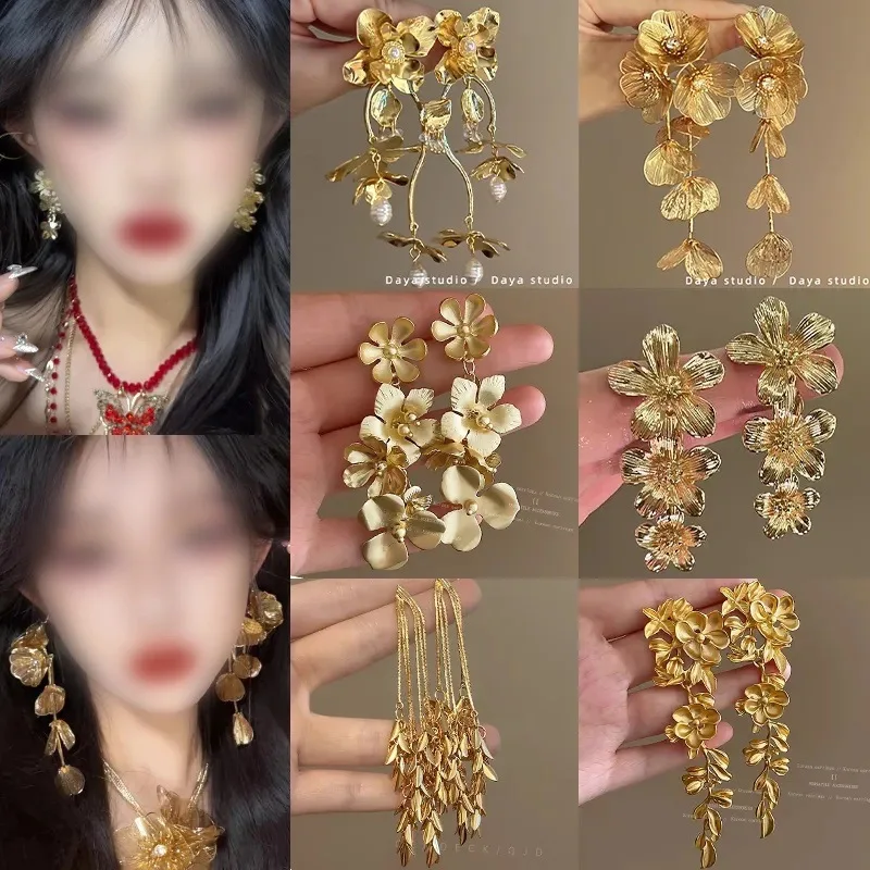 Серьги с золотыми цветами и кисточками в китайском стиле