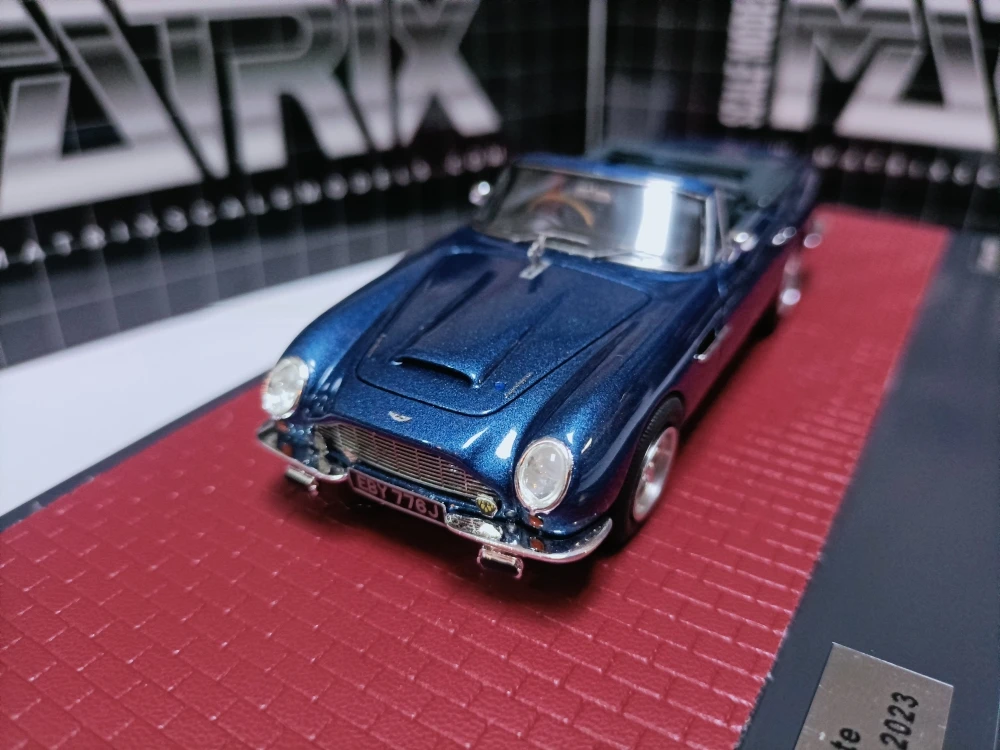 

Matrix 1:43 Aston DB6 Volante King Charles III 2023 Vintage Car Simulation Limited Edition Resin Metal Static Car Model Toy Gift