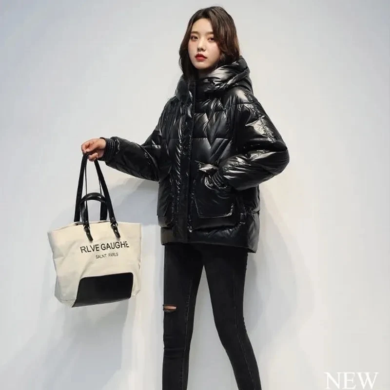 Chaqueta cálida para mujer, abrigo con capucha acolchado de algodón brillante, chaquetas informales gruesas Parker a prueba de viento y lluvia para invierno 2025