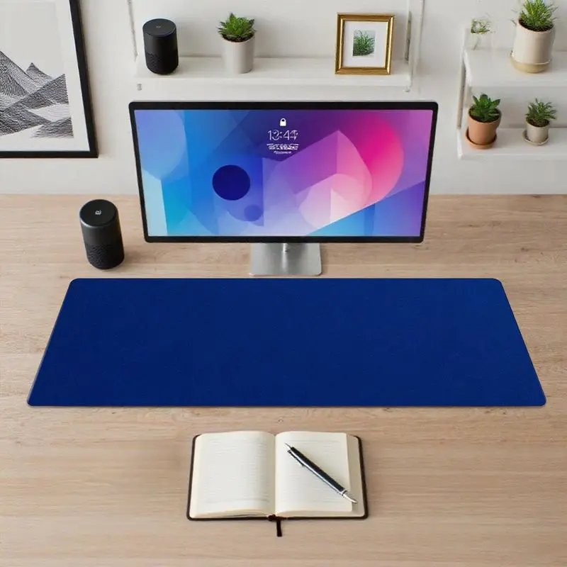 سجادة مكتب زرقاء كبيرة، 31.5 بوصة × 11.8 بوصة، مقاومة للماء، وسادة مضادة للانزلاق للمكتب والألعاب، سطح ناعم لسهولة حركة الماوس