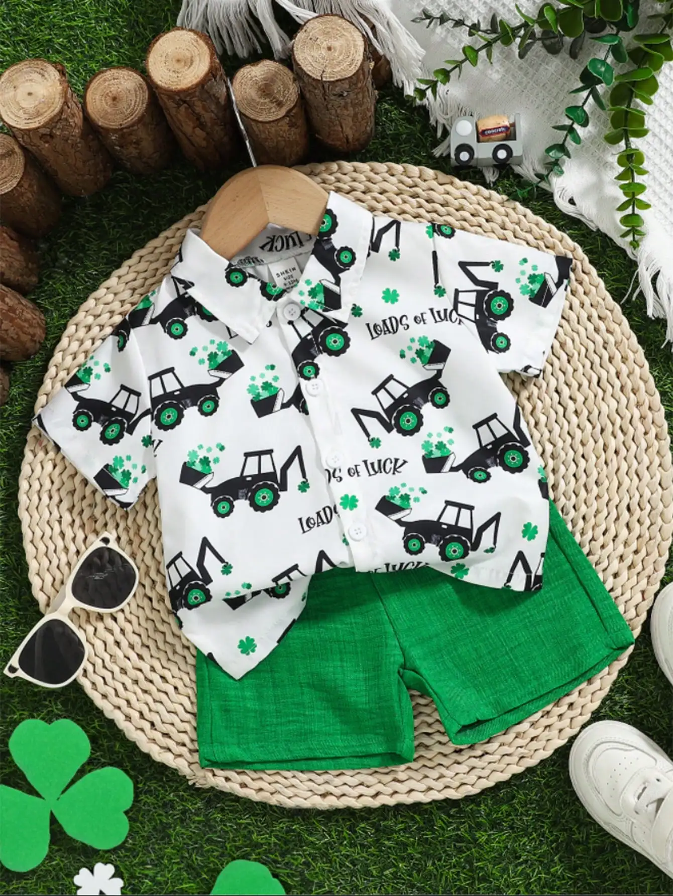 

2025 Summer Four-Leaf Clover Digging Cart Pattern Full Print Shirt Green Shorts Set Leisure Vacation Comfortable Loose Set
