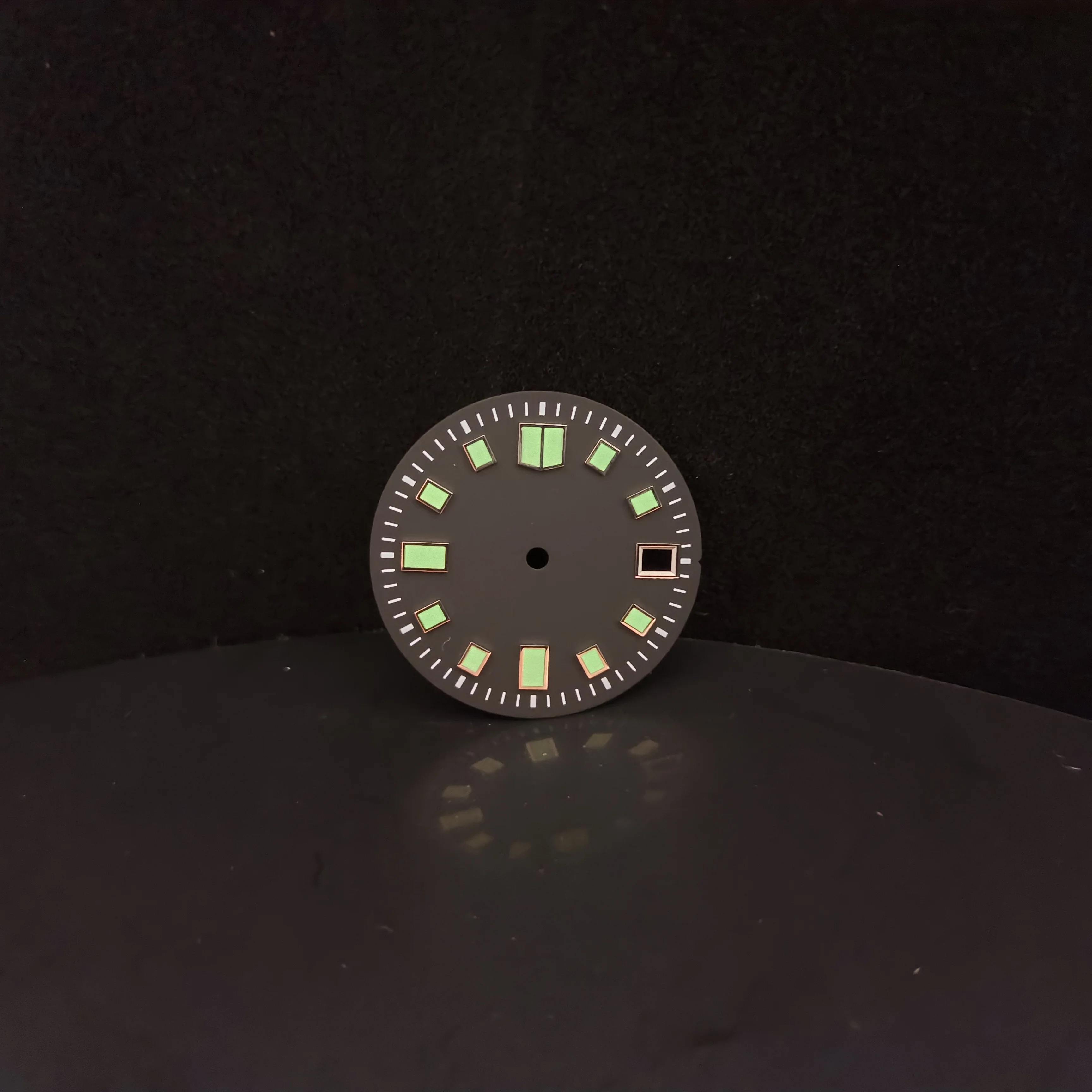 

Mod 28.5mm C3 luminous SKX6105 Tuna 007 Turtle Watch Dial Fit For NH35/36 7s26 4r35 Automatic Movement