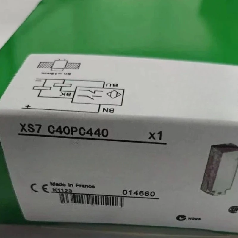Brand New Original XS7C40PC440 New proximity switch Fast Delivery