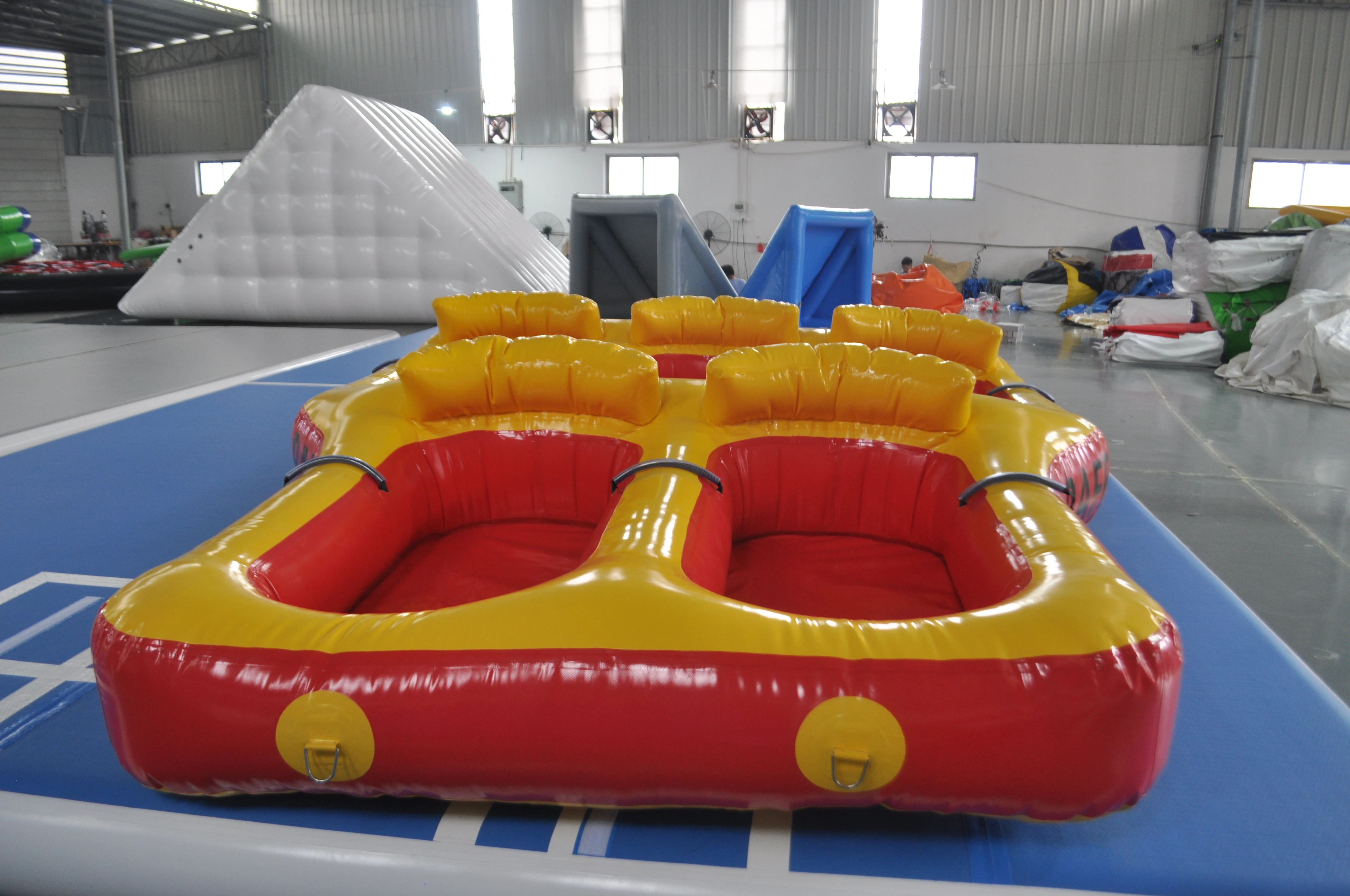 Factory Price Inflatable water sports flying ski sofa towable ski tube, inflatable flying ski towable tubes