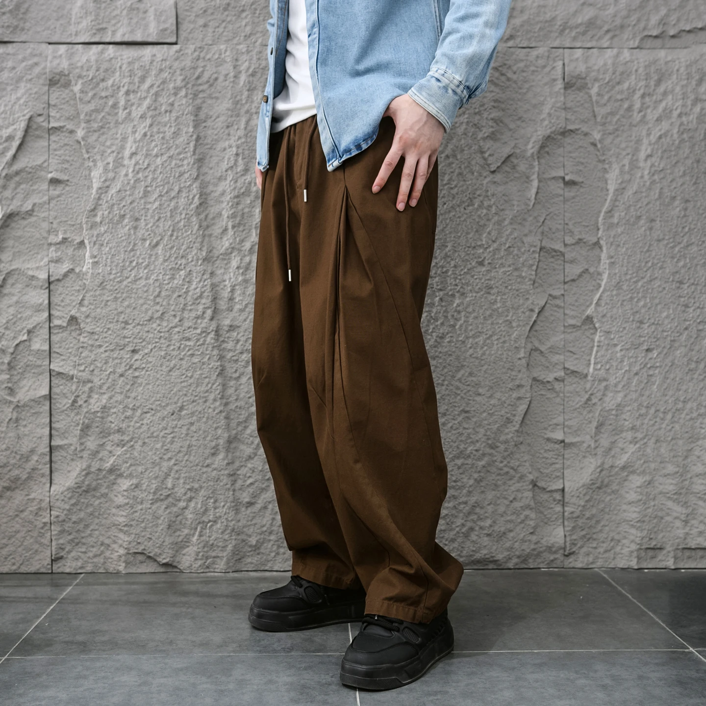 Loose Fit Men's Autumn Workwear Pants Tapered Pleats Deconstructed Patchwork Wide Leg Casual Trousers Retro Style Cotton
