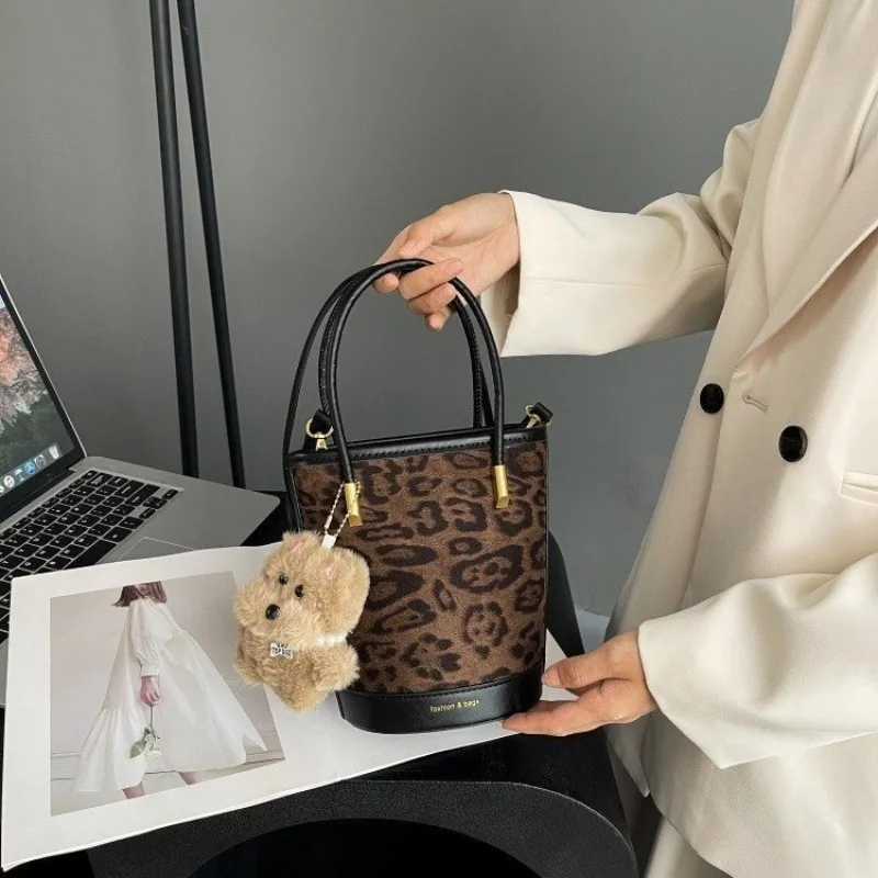 

Офисная деловая кожаная сумка-мессенджер: элегантный винтажный дизайн в парижском стиле, классическая повседневная простая сумка-тоут для профессиональных женщин