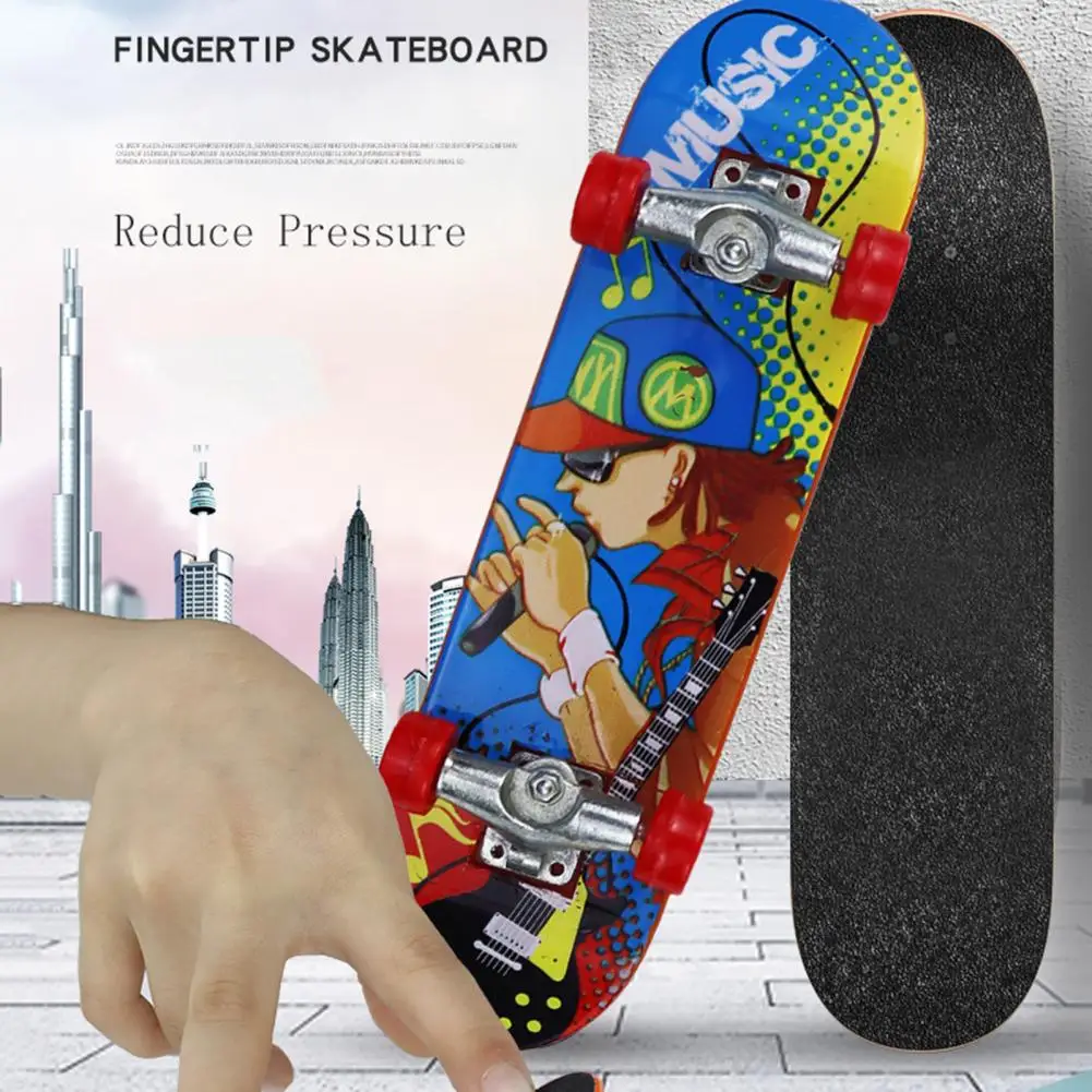 Tabletop Fingerboard Play Mini Finger Skateboard Toy Set for Kids Develop Hand-eye Coordination Stress Relief Desktop Toy