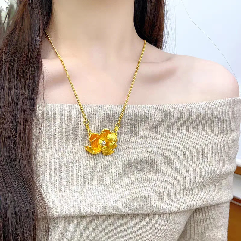 

Women's 24K Gold (AU999) Floral Palace Retro Jewelry | Gilt 3D flower cluster, micro-diamond enamel with Rococo edges