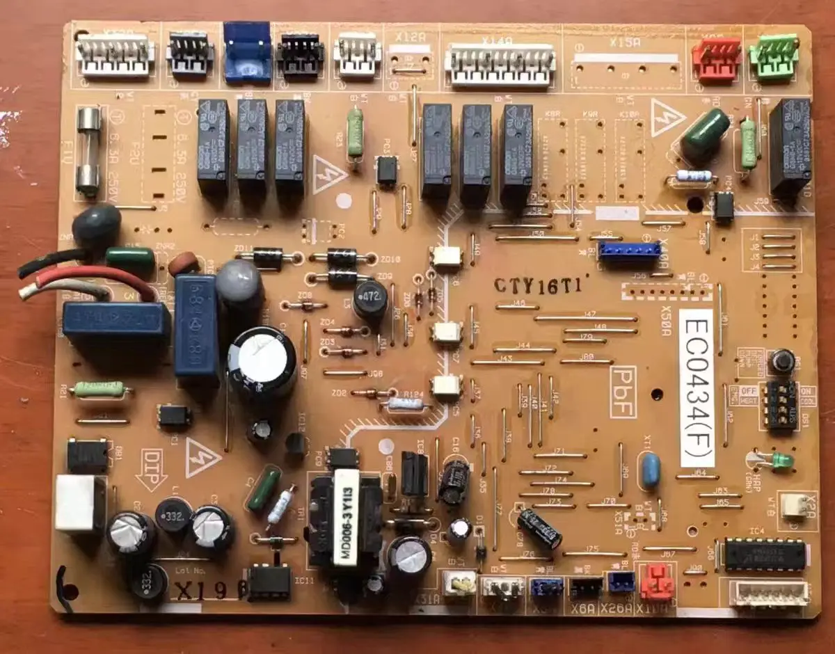 Suitable for Daikin air conditioning motherboard EC0413 internal board control P board RY71DQV2C R71DQV2C