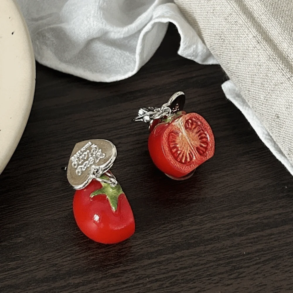 Realistic 3D Fruit Key Chain Red Durable Acrylic Tomato Bag Charm Lightweight Vibrant Colors Resin Key Ring Women Gift