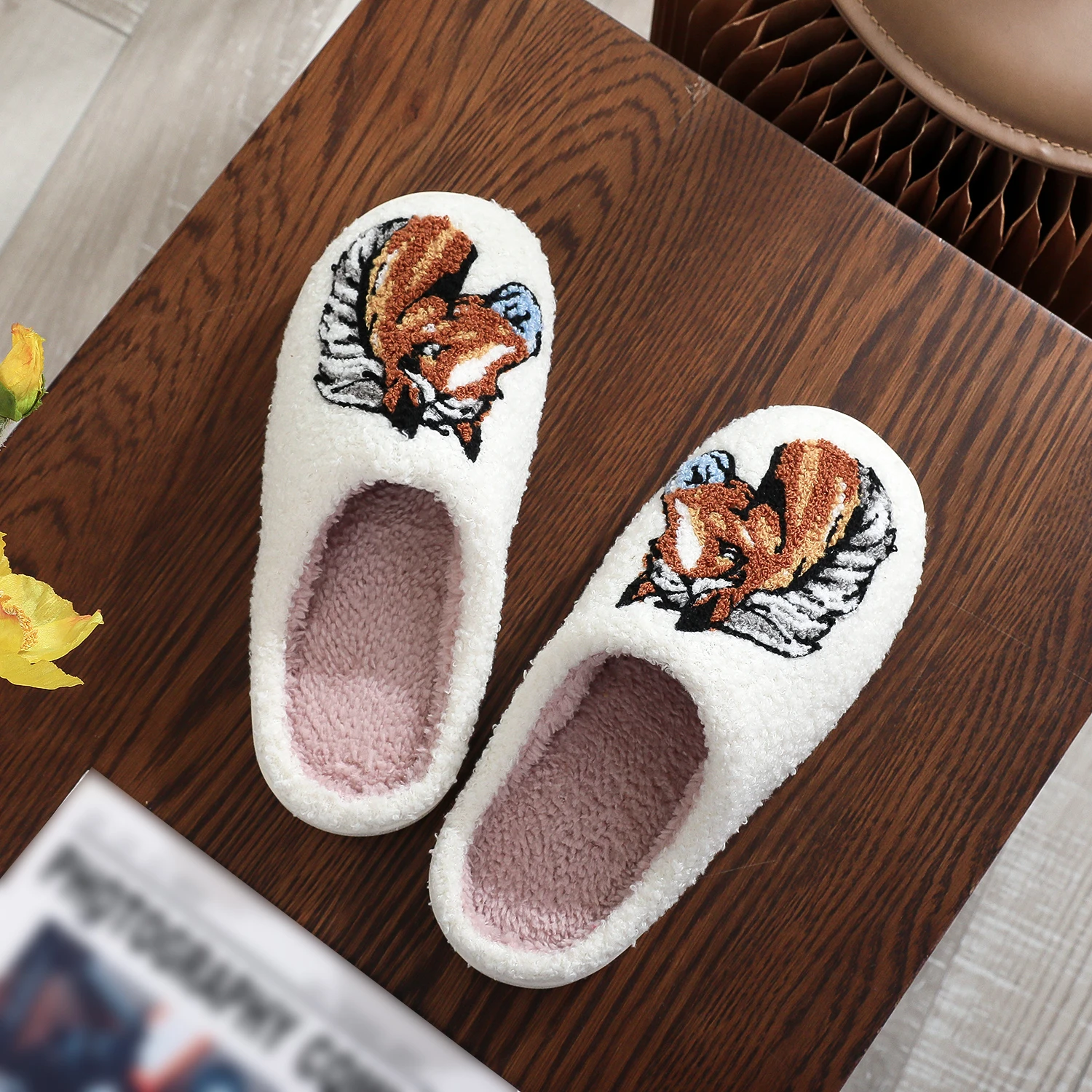 Farmer Ranch Horse Pattern Embroidered Plush Home Thick-Soled Comfortable Furry Slippers Cute Warm Non-Slip Indoor Slippers Spiral Horse Gifts for Parents and Horses Can Be Worn by Men and Women image 5
