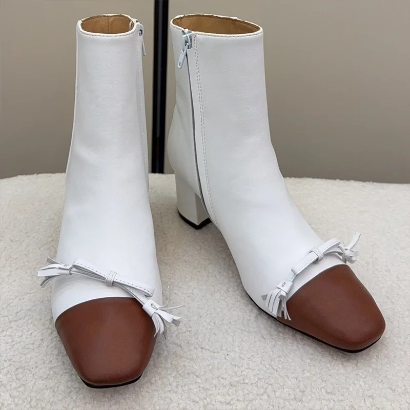 

Высокое качество, новинка 2025, женские короткие сапоги из воловьей кожи с боковой молнией и бантом-бабочкой, элегантная обувь 24022175