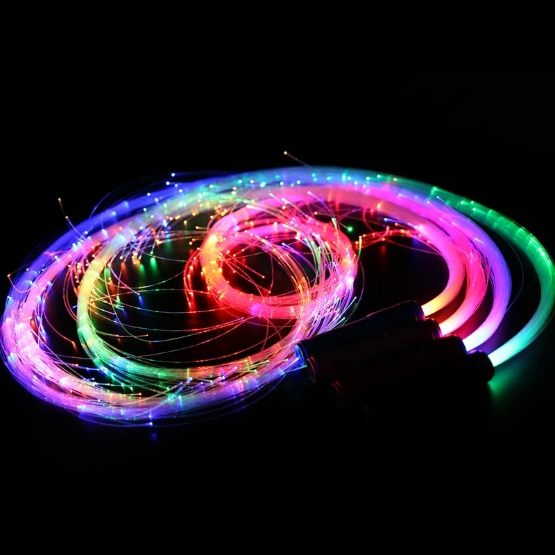 Fouet de danse en fibre optique LED, lumière clignotante multicolore, aste par USB, fouet lumineux à 360 °, brille et agite, offre spéciale