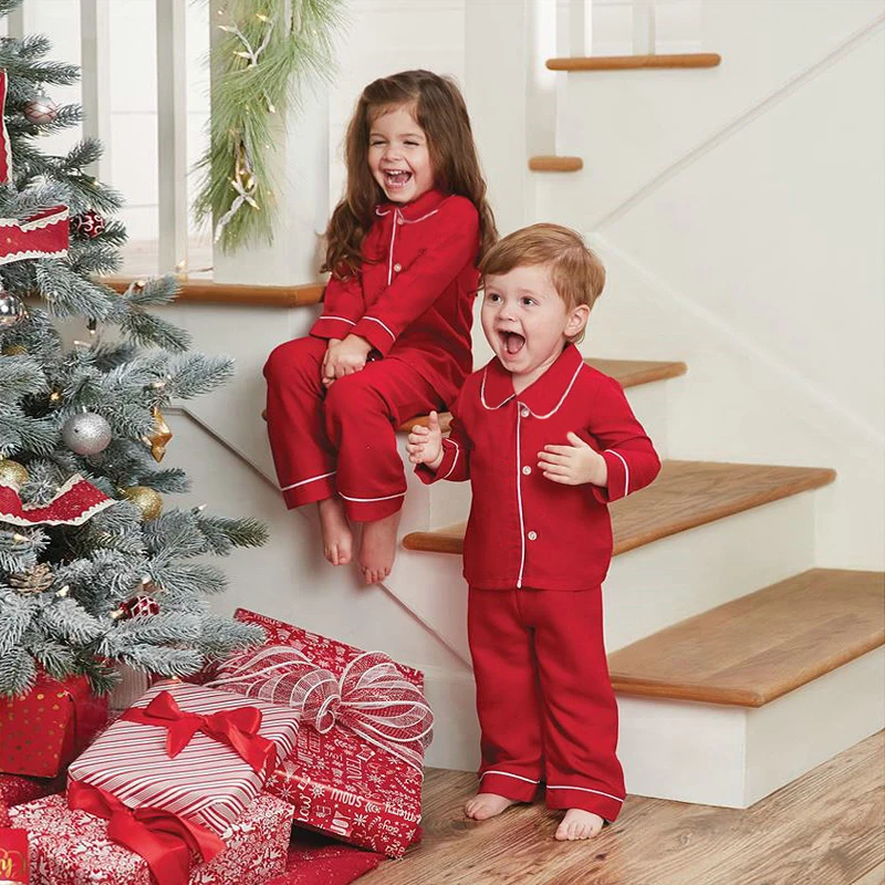 2024 New Matching Girls and Boys Christmas Pyjamas Red Cotton Pajamas Sets for Kids Baby Enfent Sleepwear Family Childrens PJS