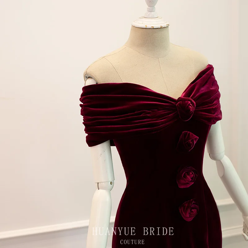 

Vintage Hong Kong Style Velvet Slim Short Dress Off-Shoulder Slimming Mid-Length Engagement Evening Vintage Dress