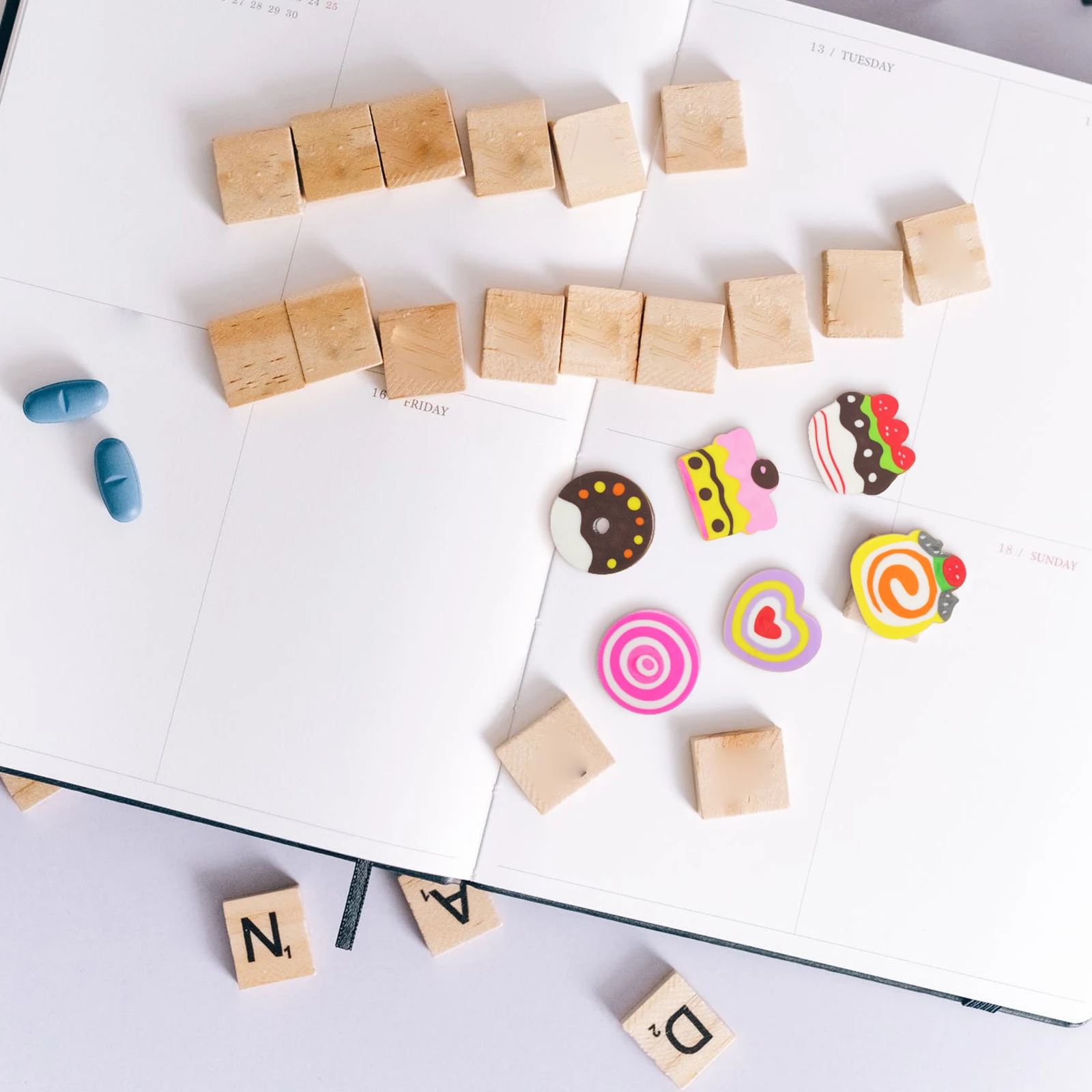 

30pcs Dessert Erasers Decorative Cake Eraser Shaped Portable Kids Student Supplies Cartoon Design Writing Accessories