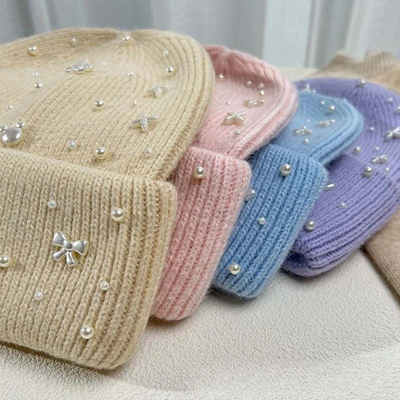

Autumn and winter new fashion light luxury pearl knitted hat winterproof ear protector woolen hat