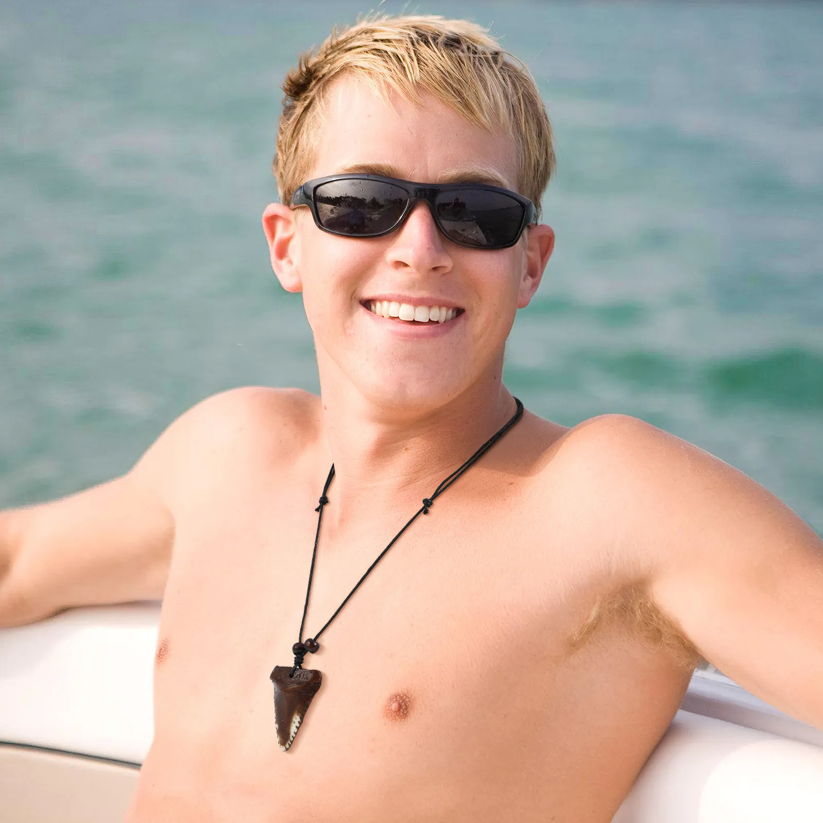 Shark Tooth Necklace for and Men Personalized Vintage Retro Pendant Neck Chain Beach Surf Outdoor Fashion Jewelry Gift