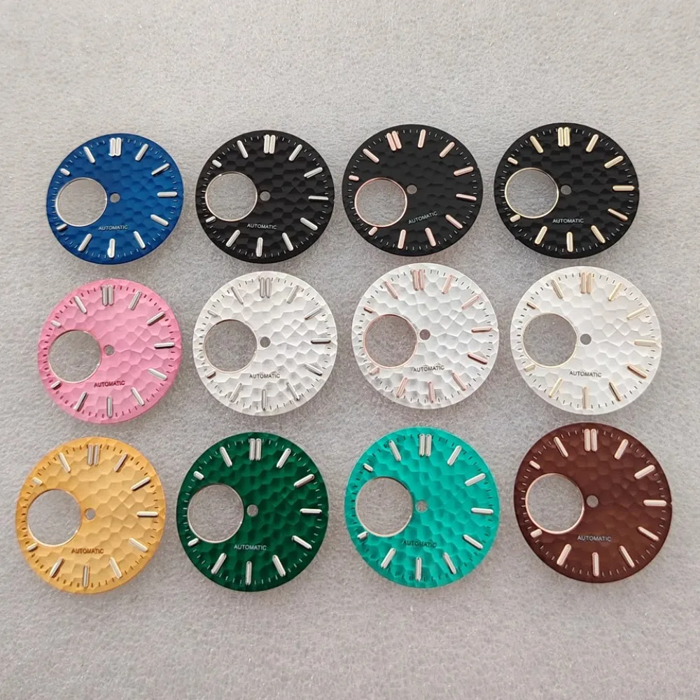 NH38 ساعة بقرص 28.5 ملم وجوه ساعة ذات ملمس مطروق مع ملحقات ساعة مضيئة باللون الأخضر قرص مجوف لـ Seiko