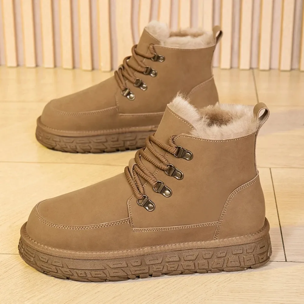 

The Latest Autumn and Winter Thick Soled Snow Boots with High Tops and Warm Cotton Shoes Thick Men's Cold and Frost Resistance