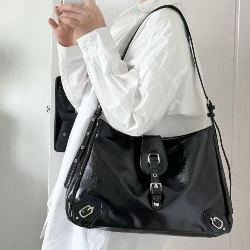 

Retro Korean Y2k Harajuku Style Underarm Bag PU Leather Metal Buckle Large Capacity Tote Bags Shoulder Bag Women's Bags