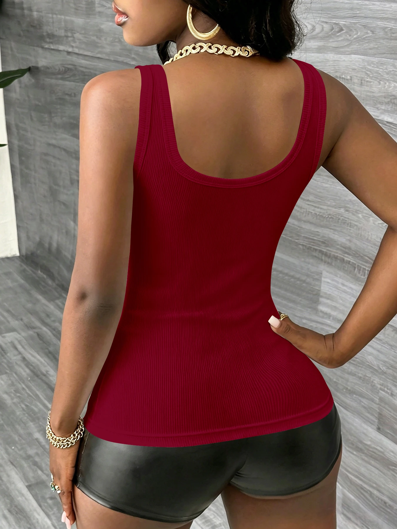 Women V‑Neck Wide Strap Ribbed Tank Top High Stretch Soft Skin‑Friendly Breathable Fabric Slim Fit Long Length Basic Layering Y2