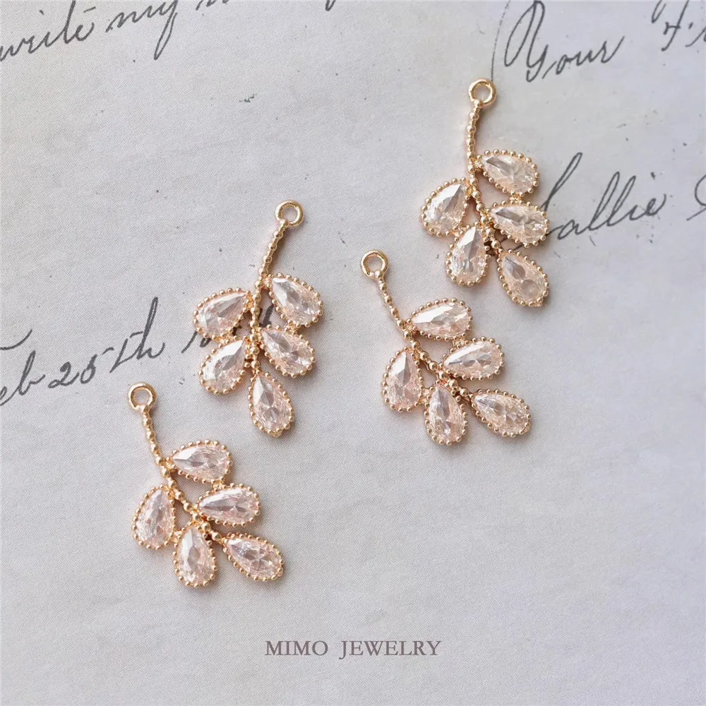 

Elegant and Fresh DIY Handcrafted Accessory with A Long-handled Leaf Pendant Plated with Real Gold and Slightly Set with Zircon