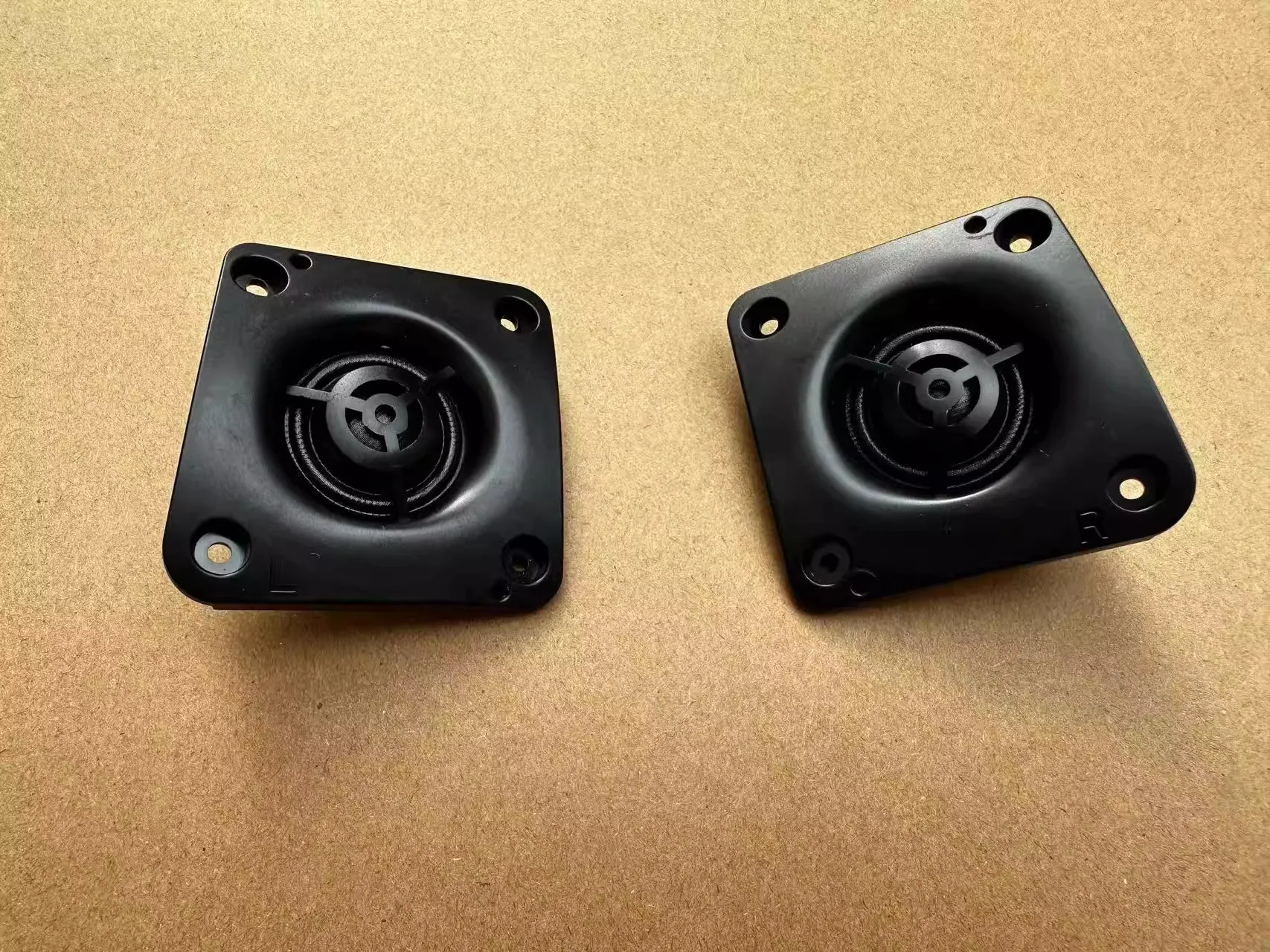 GHXAMP Para JBL Boombox Series Tweeter de Cúpula de Seda à Prova d'Água - Neodímio, 20W 4 Ohm, Alto Desempenho 2 Peças