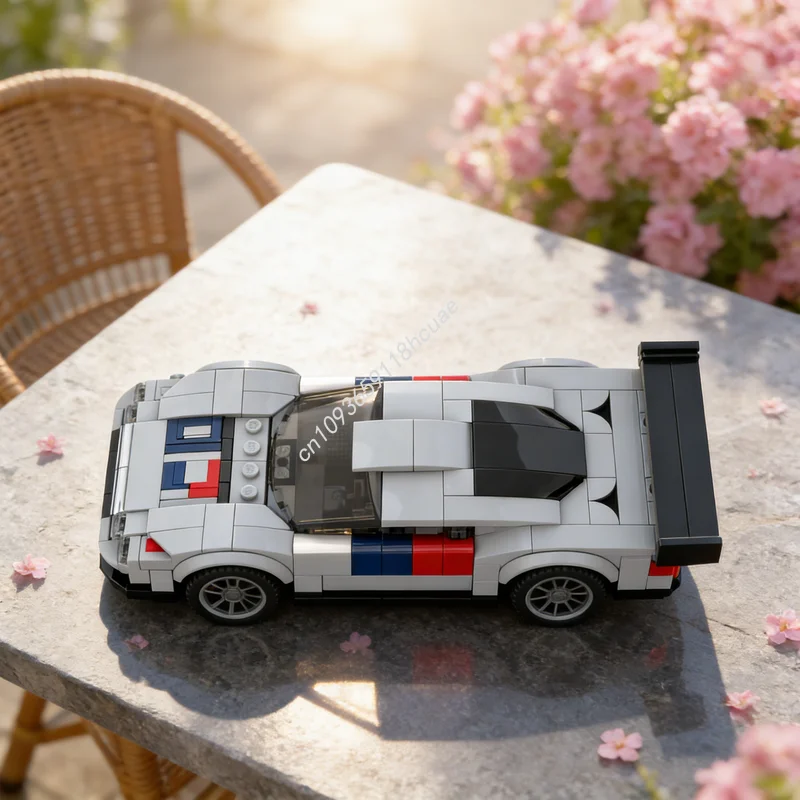 

405pcs MOC City Champions Mercedesesed Benz CLK GTRs Model Building Blocks Toy Construction Christmas Gifts Idea Brick Education