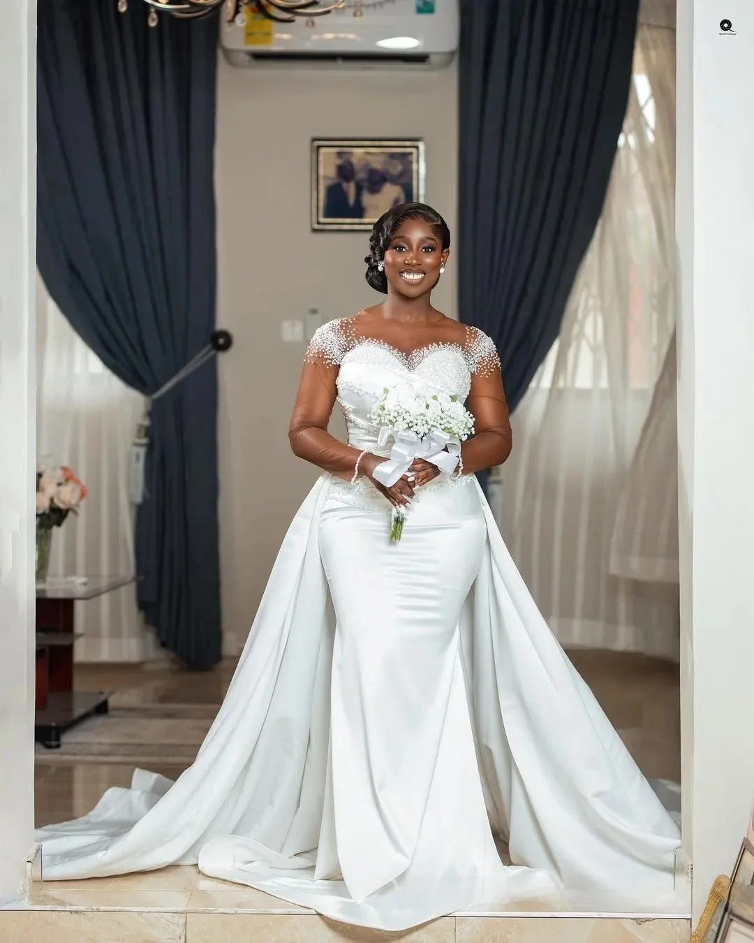 pre owned wedding dresses Custom Made Luxury Pre-Loved Wedding Dress (Amal)  Sissily Designs medium veil and short veil) Photographer Dress With Pre Owned Plus