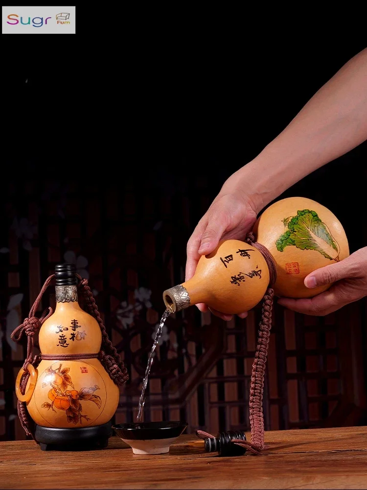 

Wukong natural wine gourd wine ornament can be filled with hot water, one catty of portable small wine bottle pyrograph large g