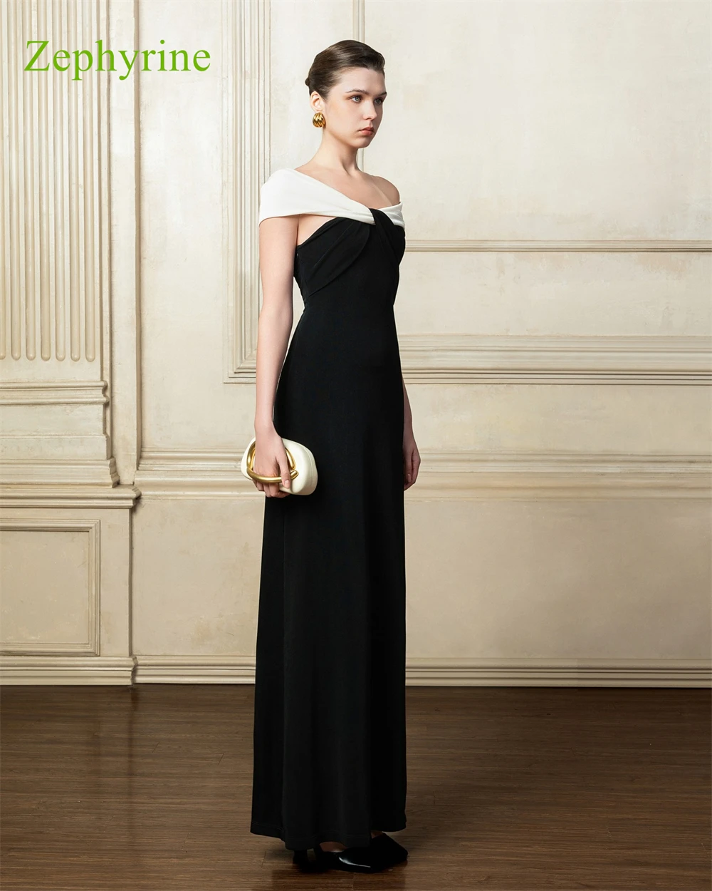 Aangepaste eenvoudige zwarte jersey avondjurk modern uit de schouder mouwloze homecoming jurken mode vestido de festa