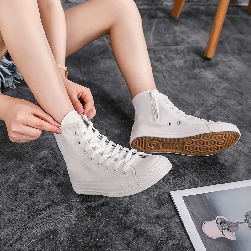High-top Vulcanized Shoes Women's 2026 New Casual Canvas Shoes Casual Sports Shoes Lace-up Comfortable Women's Shoes