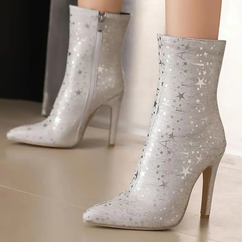 

Роскошные женские ботильоны, зимняя обувь, новинка 2024, тренды, женские вечерние танцевальные ботинки на тонком каблуке золотого, серебряного цвета, обувь большого размера