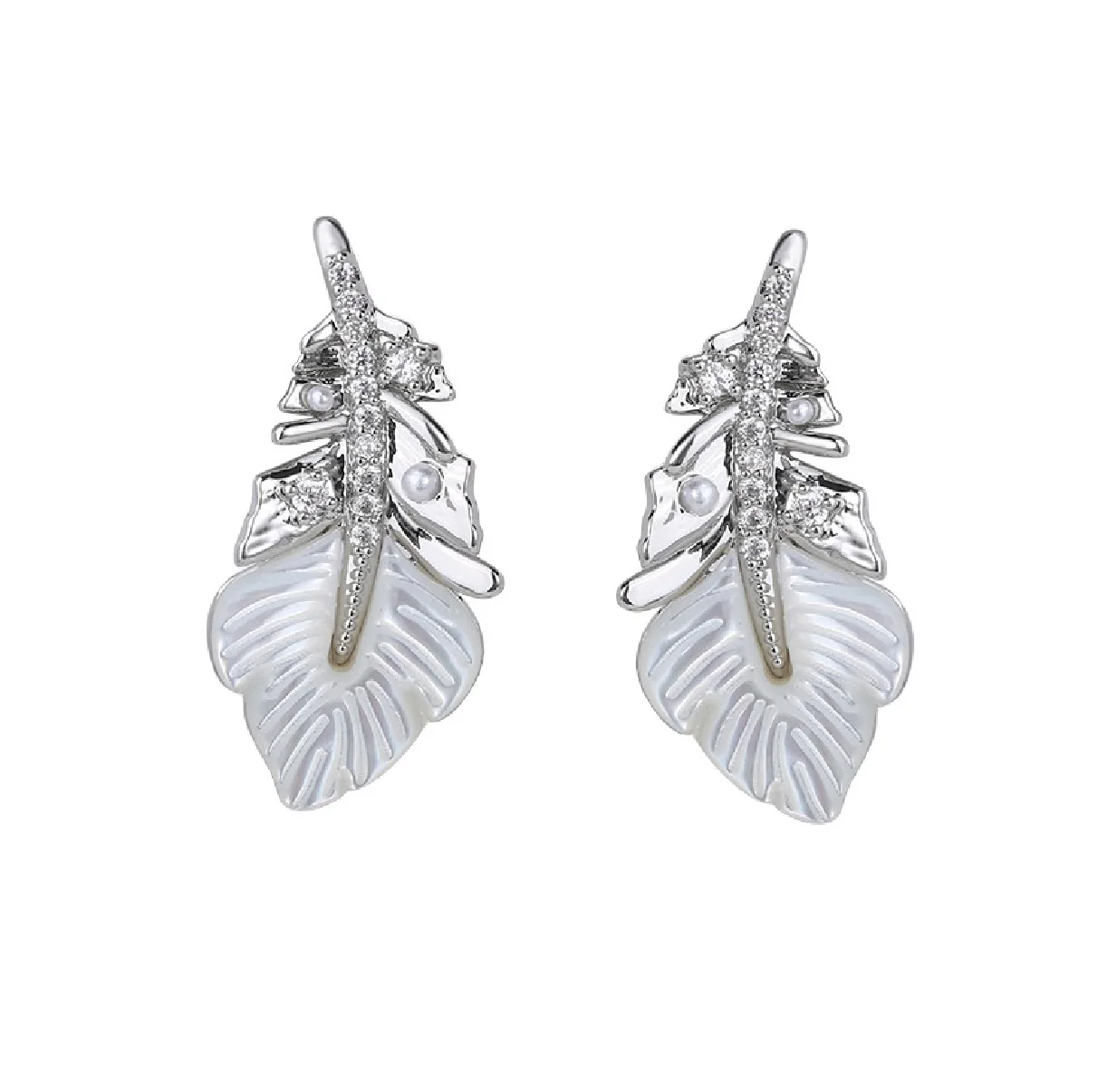 

Irregular Feather Earrings,Natural White Shell Studs with 925 Silver needle, Light Luxury Elegant Jewelry