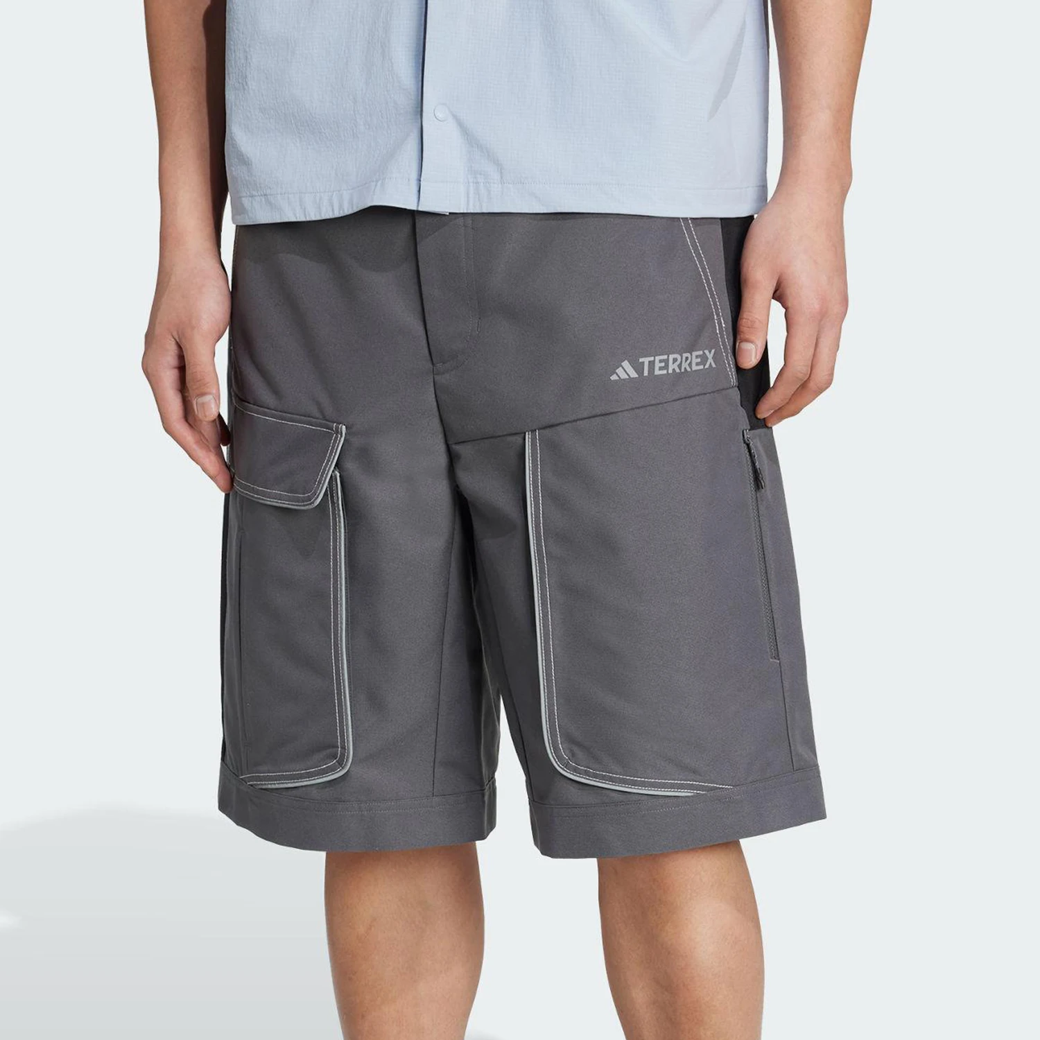

Adidas Originals Men's Spring/Summer 2025 Outdoor Cargo Sports Shorts JD3488