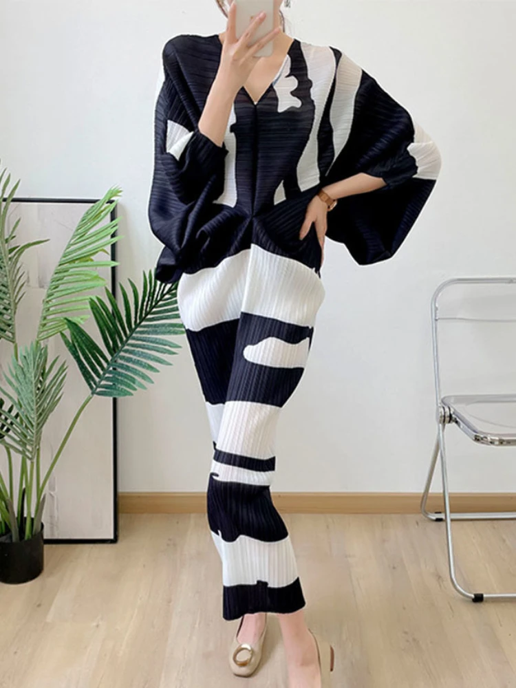 

Batwing Sleeve Pleated Dress For Women V Neck 2022 Autumn Loose Color Block Y2k Dresses Female Elegant Maxi High Waist Vestidos