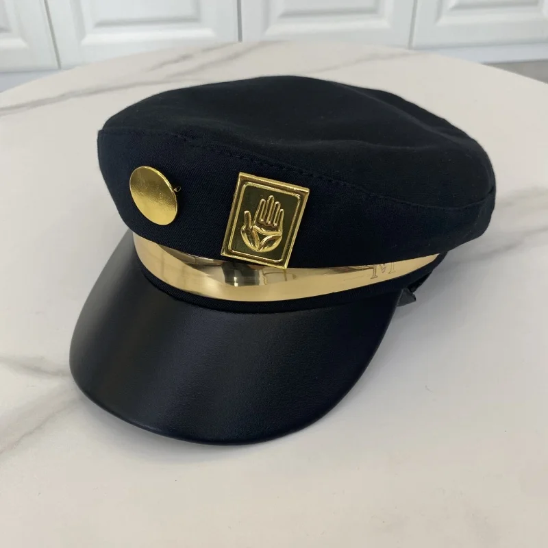 JoJo's Bizarre Adventure Kujo Jotaro Cosplay Cap Unisex Volwassen Metalen Badge Hoed Prop