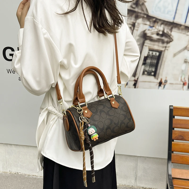 Borsa a tracolla da donna casual dal design di lusso Borsa in pelle di design di alta qualità Borsa a tracolla con cerniera elegante e alla moda