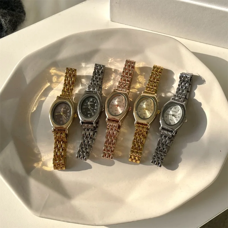 

Винтажные часы для женщин, маленький овальный циферблат, золотые часы, регулируемый стальной ремешок, кварцевые наручные часы, женские подарки