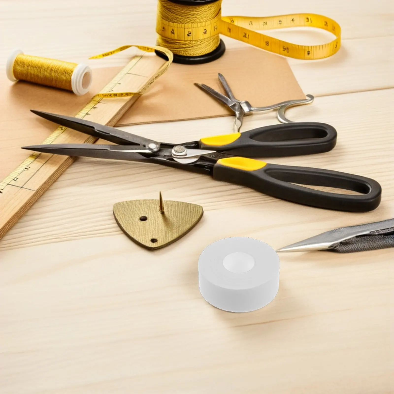 

10pcs Invisible Collar Sweat Protectors For Men'S Shirts Self-Adhesive Absorbent Liners Sweatproof Makeup Protection Shirt Neck