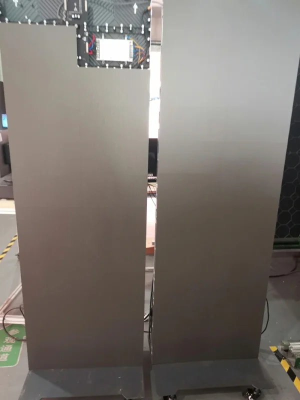 Bewegliches bodenstehendes LED-Poster, digitales Öl-, Gas- und Preisanzeigetafel, kommerzieller Werbebildschirm